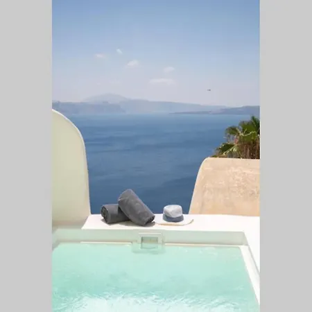 Dionyssos Cave House Villa *