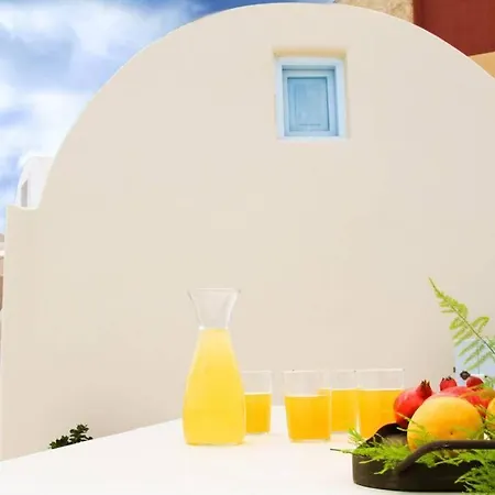Dionyssos Cave House *