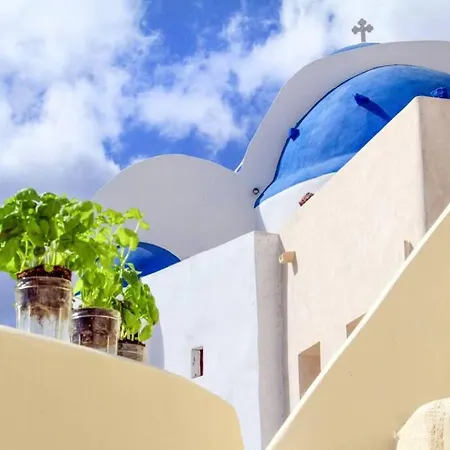 Villa Dionyssos Cave House Oia (Santorini)