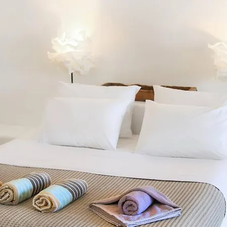 Dionyssos Cave House Villa