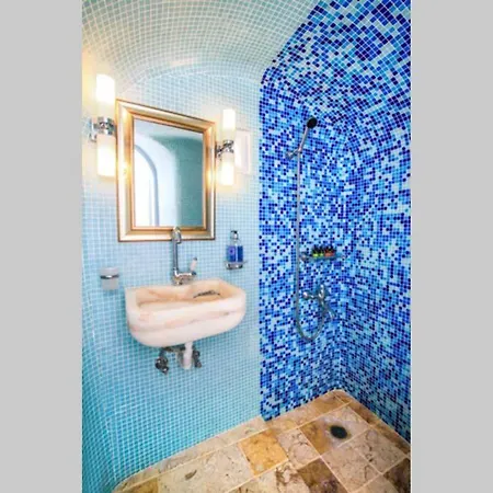 Dionyssos Cave House Villa *