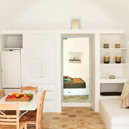 Dionyssos Cave House Villa