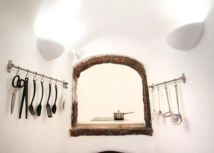 Dionyssos Cave House Oia