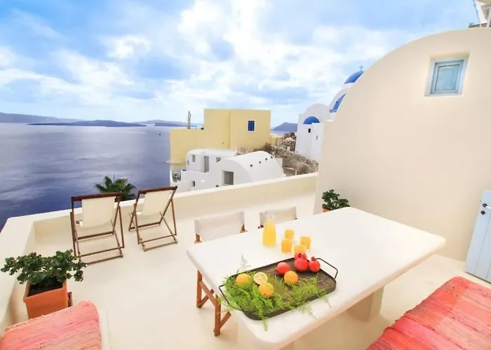 Villa Dionyssos Cave House Oia