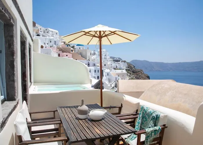 Dionyssos Cave House