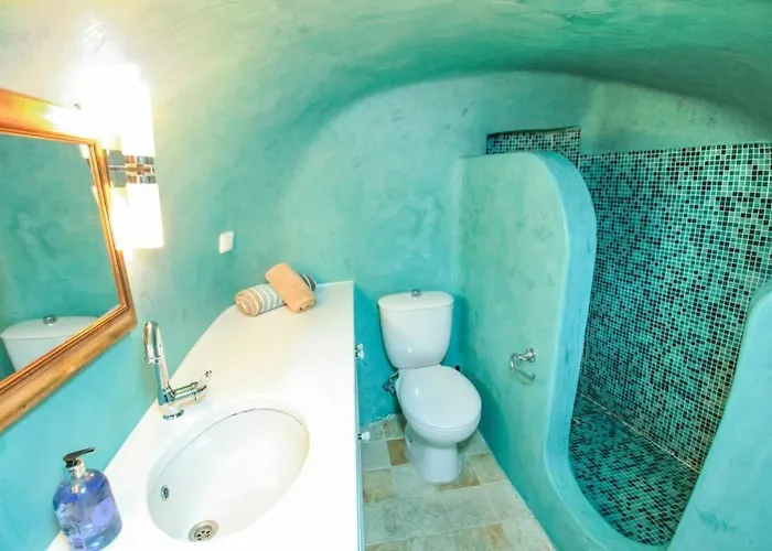 Dionyssos Cave House *