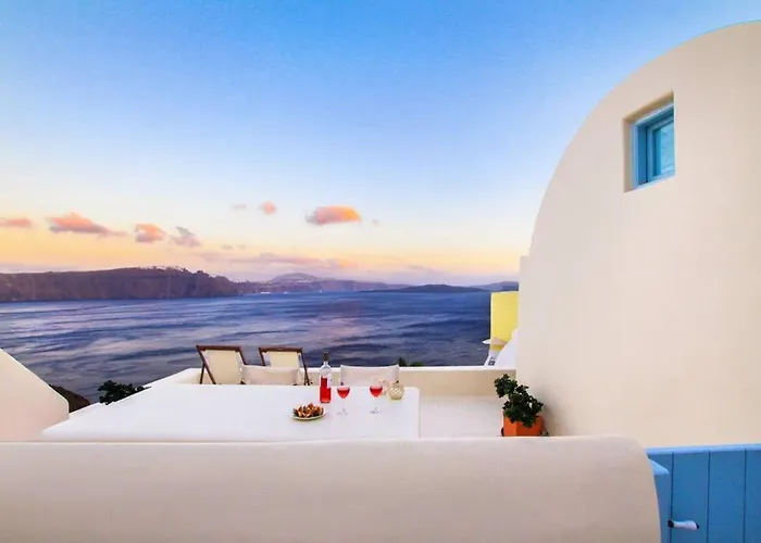 Dionyssos Cave House * Oia