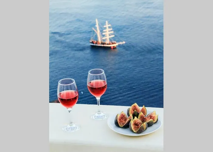 Dionyssos Cave House Oia