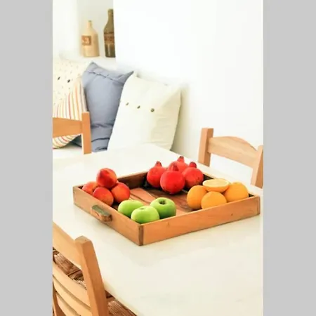 Dionyssos Cave House Ía